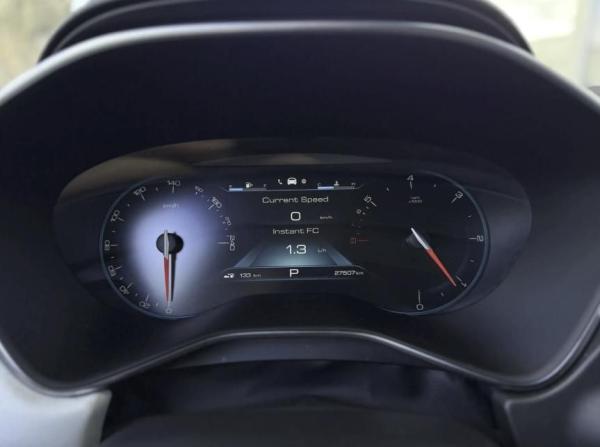 Chevrolet Captiva II с пробегом 2022 года, цена 1 880 000 рублей, 27400 км, внедорожник, Автокод Объявления