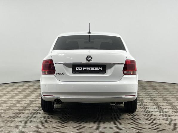 Volkswagen Polo V Рестайлинг с пробегом 2017 года, цена 998 900 рублей, 203439 км, седан, Автокод Объявления