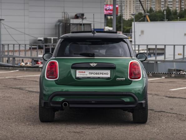 Mini Hatch III (F55/F56) Рестайлинг 2 с пробегом 2021 года, цена 2 597 000 рублей, 36903 км, хэтчбек, Автокод Объявления