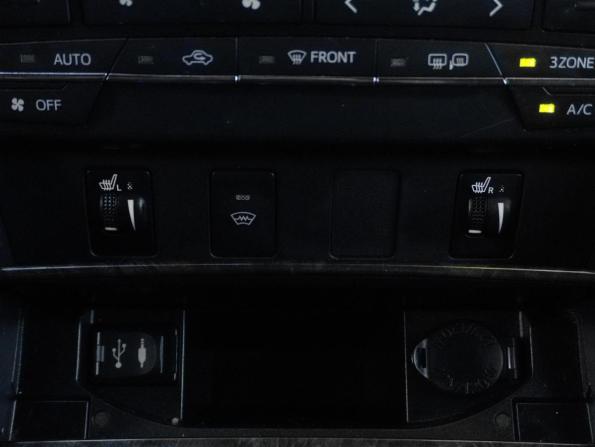 Toyota Camry VII (XV50) Рестайлинг с пробегом 2017 года, цена 2 329 000 рублей, 105879 км, седан, Автокод Объявления