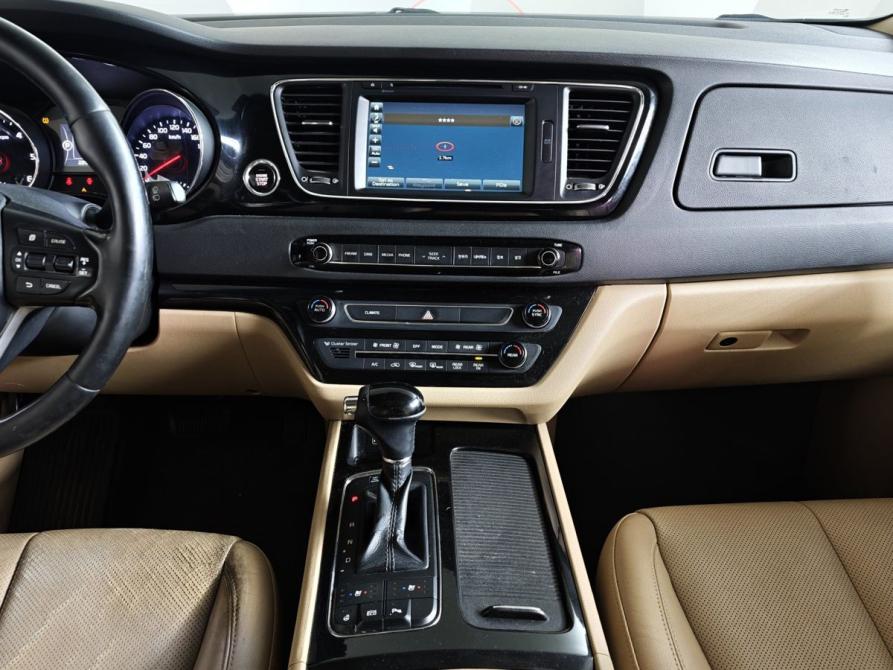 Kia Carnival III Москва  - изображение 14