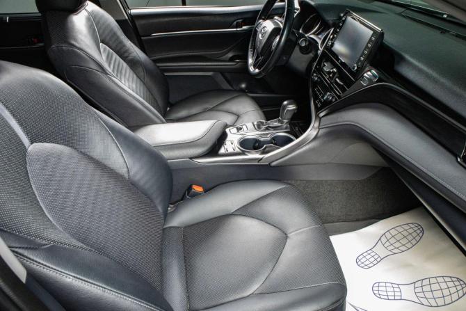 Toyota Camry VIII (XV70) Рестайлинг с пробегом 2021 года, цена 3 949 000 рублей, 61100 км, седан, Автокод Объявления