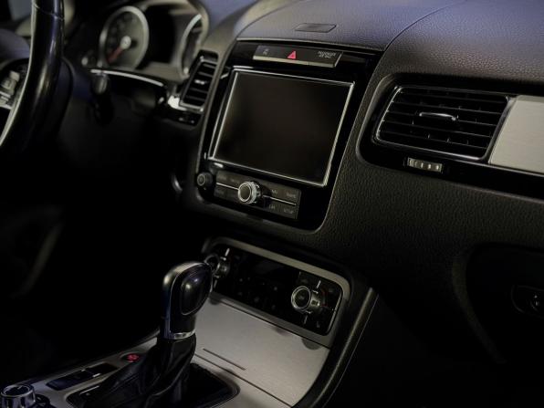 Volkswagen Touareg II с пробегом 2013 года, цена 2 550 000 рублей, 208216 км, внедорожник, Автокод Объявления