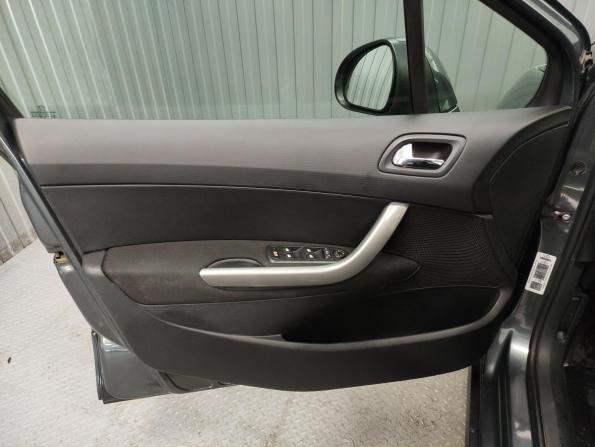 Peugeot 308 I Рестайлинг с пробегом 2011 года, цена 401 000 рублей, 140558 км, хэтчбек, Автокод Объявления