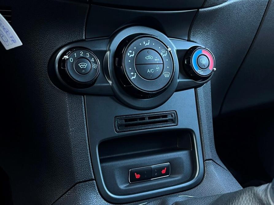 Ford Fiesta Mk6 Рестайлинг Санкт-Петербург  - изображение 15