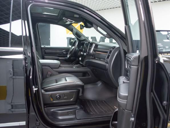 Ram 1500 V с пробегом 2023 года, цена 10 499 000 рублей, 15062 км, offers.body_type.unknown, Автокод Объявления