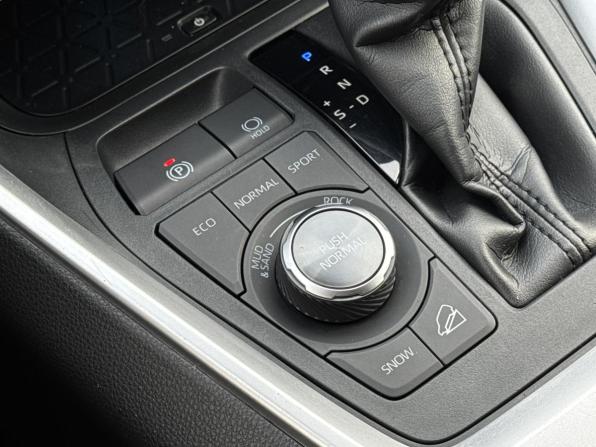 Toyota RAV4 V (XA50) с пробегом 2020 года, цена 3 640 000 рублей, 93696 км, внедорожник, Автокод Объявления