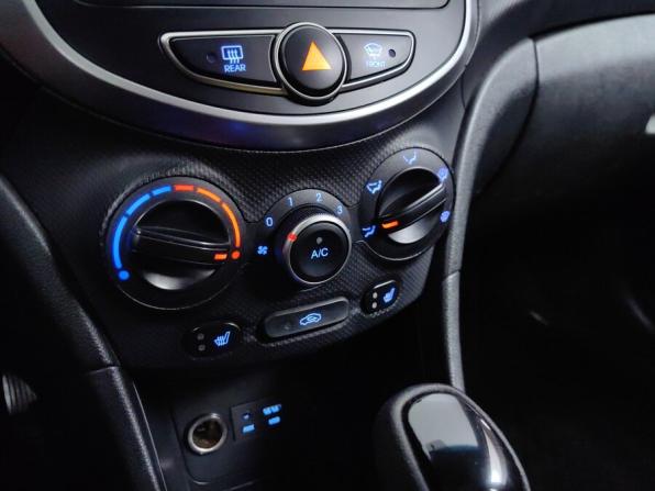 Hyundai Solaris I Рестайлинг с пробегом 2014 года, цена 985 000 рублей, 129595 км, хэтчбек, Автокод Объявления