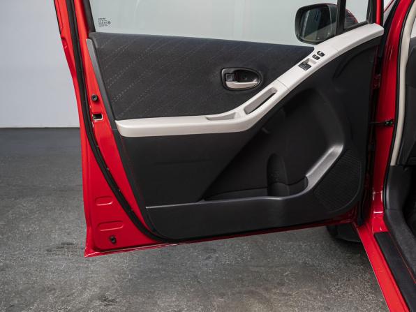 Toyota Yaris II с пробегом 2007 года, цена 599 000 рублей, 149285 км, хэтчбек, Автокод Объявления