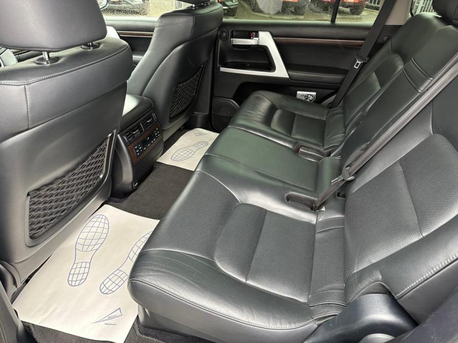 Toyota Land Cruiser 200 Series Рестайлинг 2 Пермь  - изображение 16