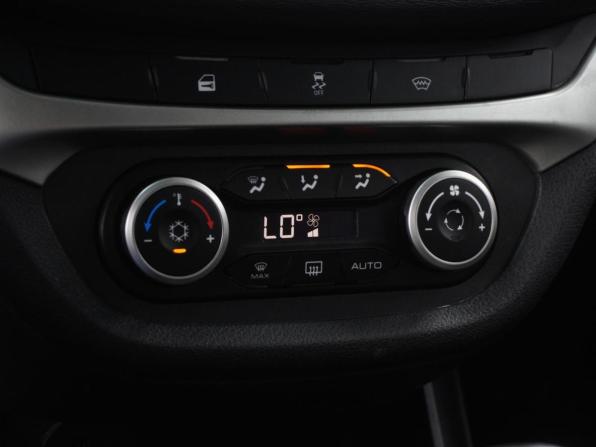 Lada (ВАЗ) Vesta I с пробегом 2022 года, цена 1 439 000 рублей, 84233 км, универсал, Автокод Объявления
