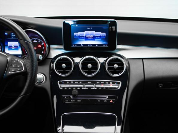 Mercedes-Benz C-Класс IV (W205) с пробегом 2015 года, цена 2 675 000 рублей, 58023 км, седан, Автокод Объявления