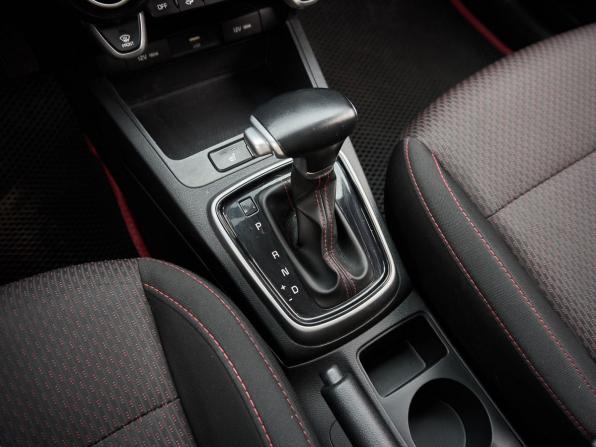 Kia Rio IV Рестайлинг с пробегом 2020 года, цена 1 308 000 рублей, 210083 км, седан, Автокод Объявления