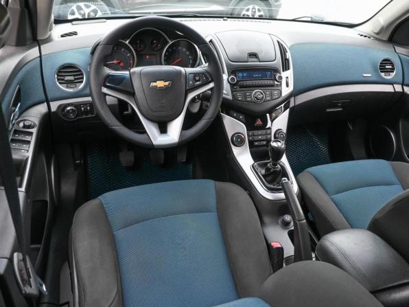 Chevrolet Cruze I Рестайлинг с пробегом 2013 года, цена 809 000 рублей, 175884 км, седан, Автокод Объявления