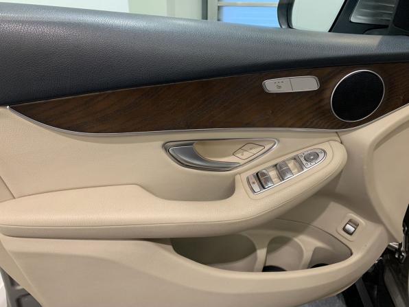 Mercedes-Benz GLC I (X253) Рестайлинг с пробегом 2019 года, цена 2 699 000 рублей, 255053 км, внедорожник, Автокод Объявления