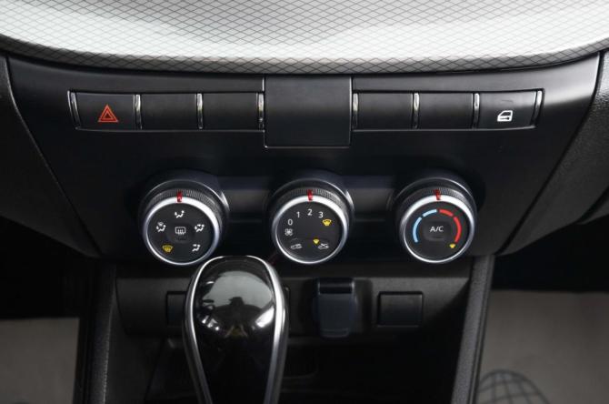 Lada (ВАЗ) Vesta I Рестайлинг (NG) с пробегом 2024 года, цена 1 279 000 рублей, 34074 км, седан, Автокод Объявления