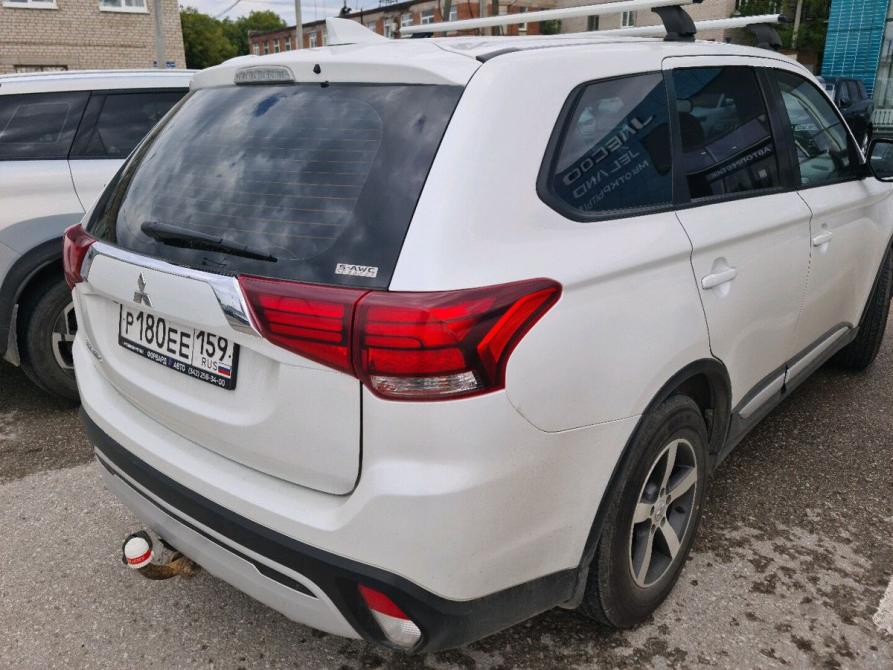 Mitsubishi Outlander III Рестайлинг 3 Пермь  - изображение 4