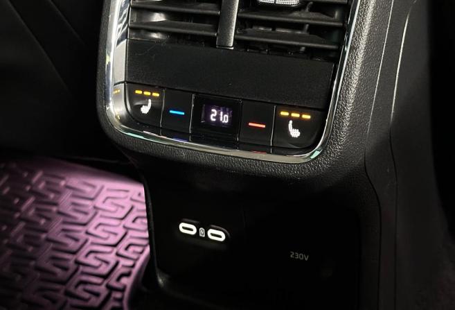 Skoda Octavia IV (A8) с пробегом 2020 года, цена 2 221 000 рублей, 117165 км, лифтбек, Автокод Объявления