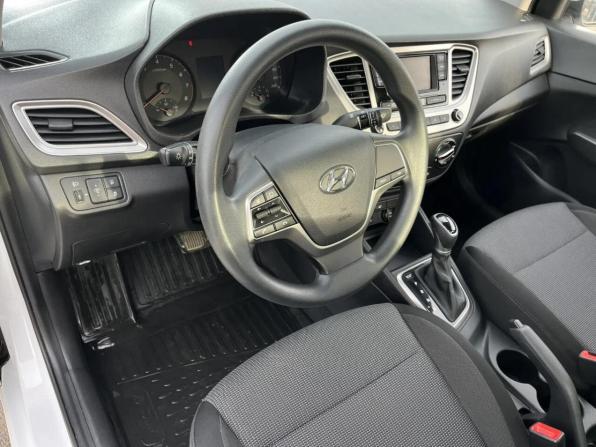 Hyundai Solaris II Рестайлинг с пробегом 2022 года, цена 1 573 000 рублей, 70001 км, седан, Автокод Объявления