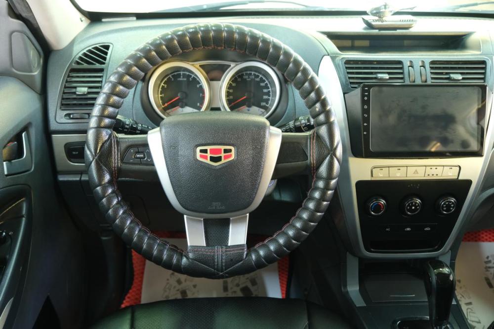 Geely Emgrand X7 I Омск  - изображение 12