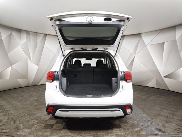 Mitsubishi Outlander III Рестайлинг 3 с пробегом 2021 года, цена 2 315 000 рублей, 86186 км, внедорожник, Автокод Объявления