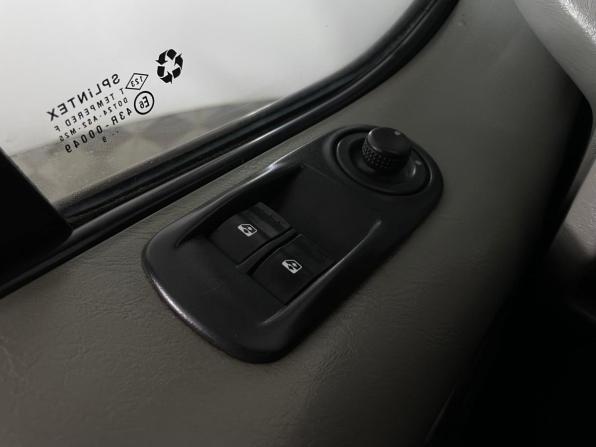 Opel Vivaro A Рестайлинг с пробегом 2009 года, цена 1 200 000 рублей, 398964 км, минивэн, Автокод Объявления