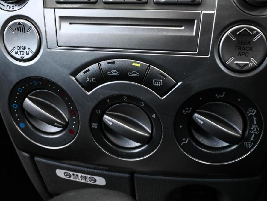 Mazda Demio II (DY) Рестайлинг Новороссийск  - изображение 15