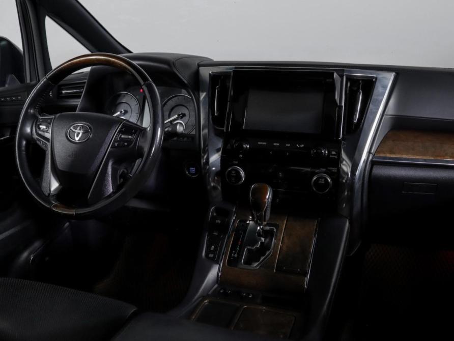 Toyota Alphard III Москва  - изображение 12