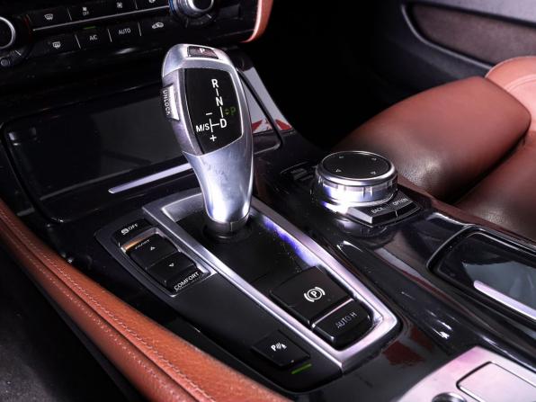 BMW 5 серии VI (F10/F11/F07) Рестайлинг с пробегом 2016 года, цена 2 219 000 рублей, 141800 км, седан, Автокод Объявления