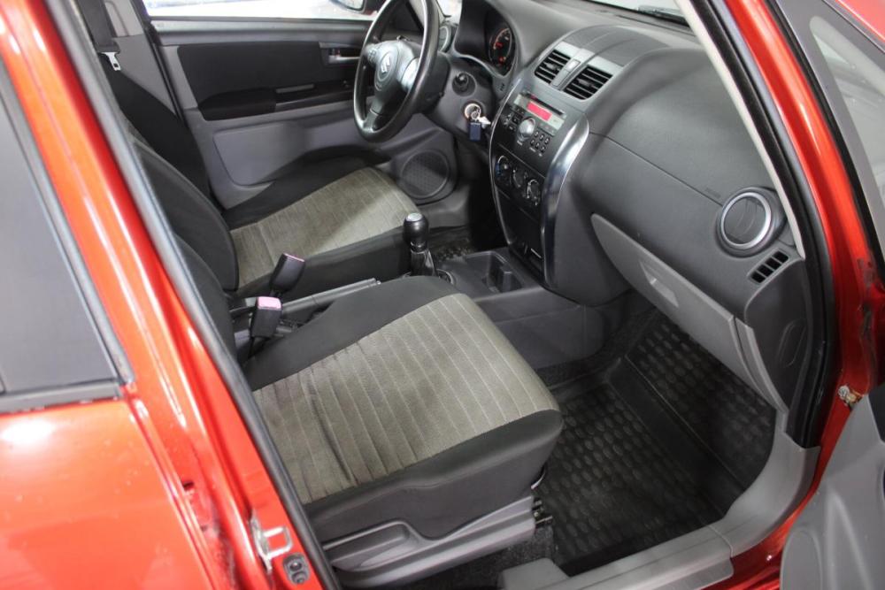 Suzuki SX4 I (Classic) Рестайлинг Санкт-Петербург  - изображение 11