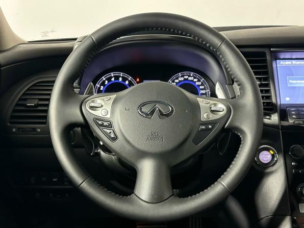 Infiniti QX70 с пробегом 2016 года, цена 2 590 000 рублей, 178000 км, внедорожник, Автокод Объявления