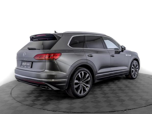 Volkswagen Touareg III с пробегом 2021 года, цена 6 190 000 рублей, 122191 км, внедорожник, Автокод Объявления
