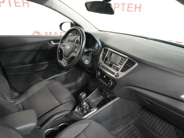 Hyundai Solaris II с пробегом 2019 года, цена 1 234 000 рублей, 90645 км, седан, Автокод Объявления