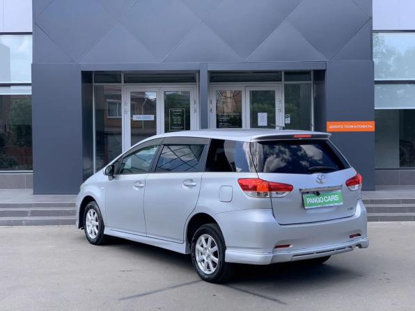 Toyota Wish II с пробегом 2011 года, цена 935 000 рублей, 199000 км, минивэн, Автокод Объявления
