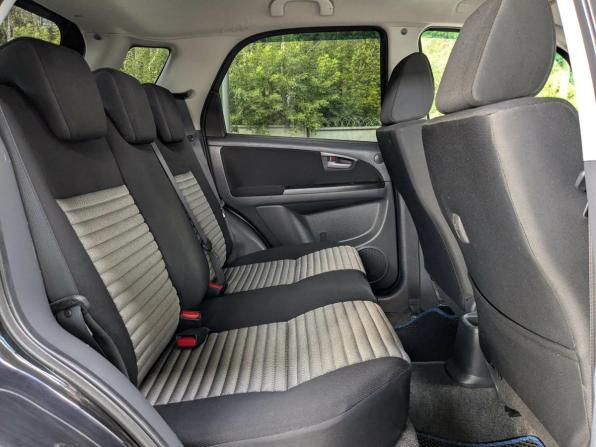 Suzuki SX4 I (Classic) Рестайлинг с пробегом 2010 года, цена 850 000 рублей, 127800 км, хэтчбек, Автокод Объявления