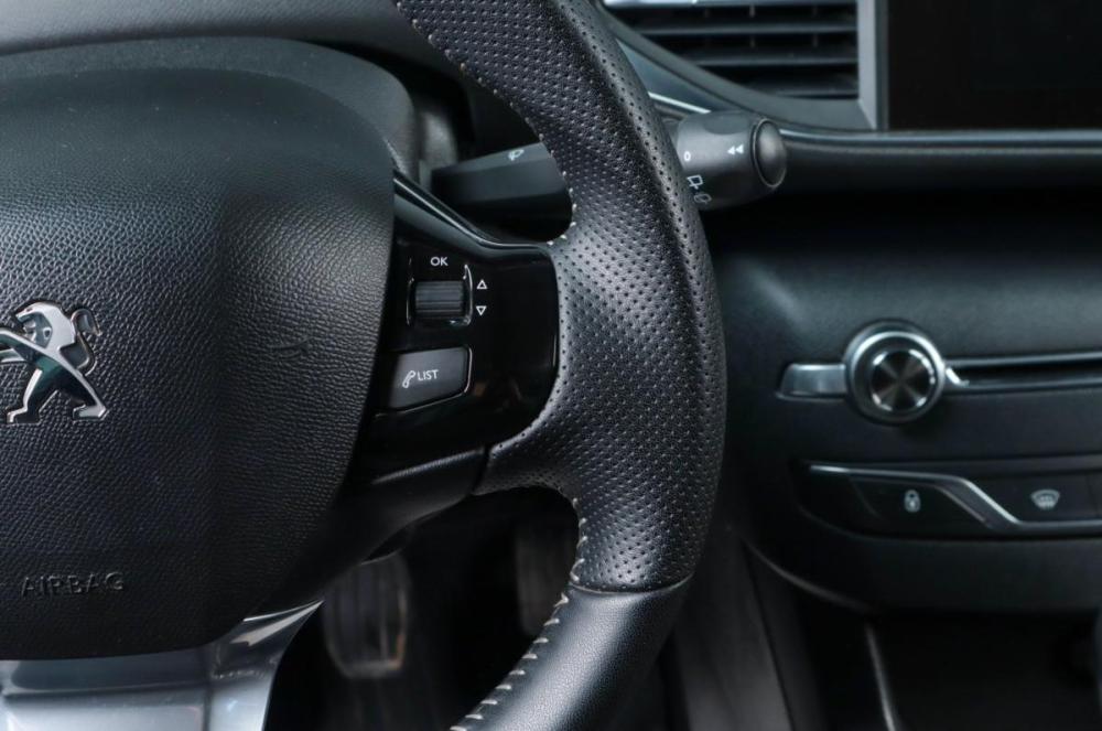 Peugeot 308 II Рестайлинг Челябинск  - изображение 12
