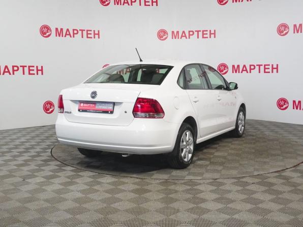 Volkswagen Polo V с пробегом 2013 года, цена 989 000 рублей, 53656 км, седан, Автокод Объявления