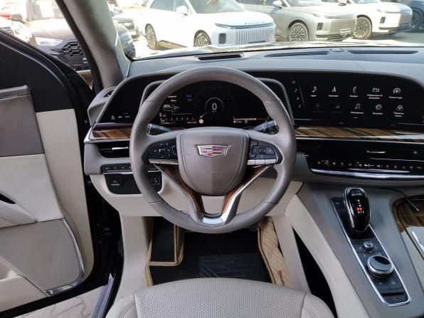 Cadillac Escalade V с пробегом 2021 года, цена 9 700 000 рублей, 77500 км, внедорожник, Автокод Объявления