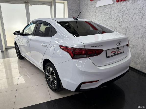 Hyundai Solaris II с пробегом 2017 года, цена 1 195 000 рублей, 108048 км, седан, Автокод Объявления