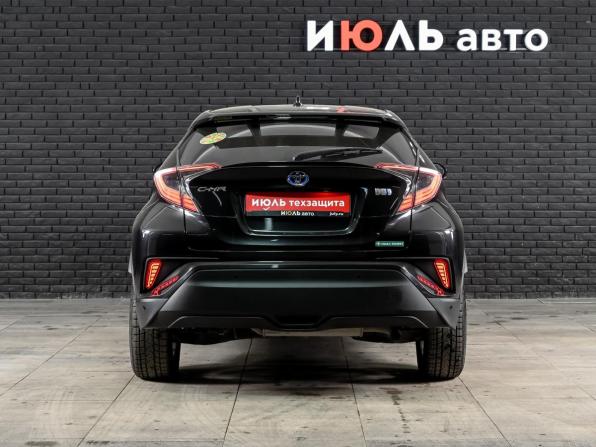 Toyota C-HR I с пробегом 2018 года, цена 2 350 000 рублей, 89340 км, внедорожник, Автокод Объявления