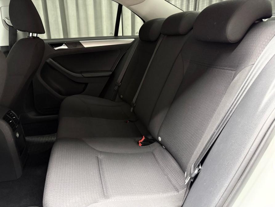 Volkswagen Jetta VI Рестайлинг Ижевск  - изображение 25