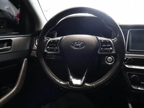 Hyundai Sonata VII (LF) Рестайлинг с пробегом 2017 года, цена 1 529 000 рублей, 181298 км, седан, Автокод Объявления