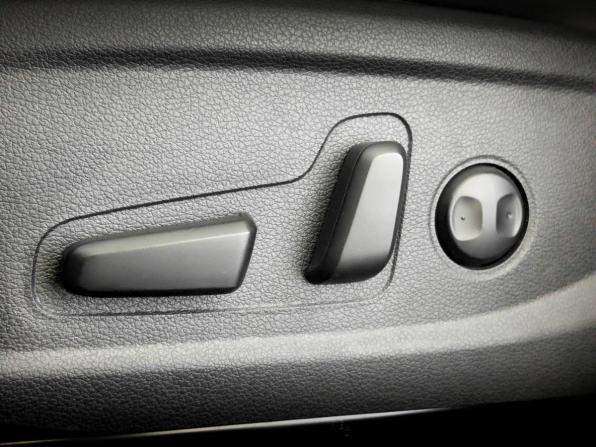 Hyundai Santa Fe IV Рестайлинг с пробегом 2023 года, цена 4 070 000 рублей, 47828 км, внедорожник, Автокод Объявления
