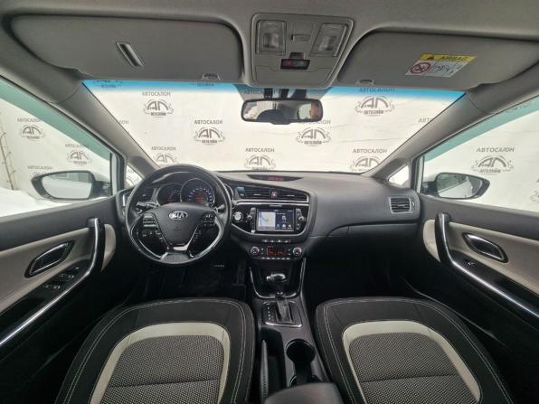Kia Ceed II Рестайлинг с пробегом 2017 года, цена 1 279 000 рублей, 129326 км, хэтчбек, Автокод Объявления