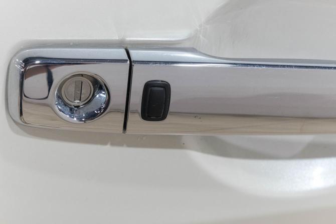 Nissan Serena V (C27) с пробегом 2018 года, цена 1 759 000 рублей, 92400 км, минивэн, Автокод Объявления