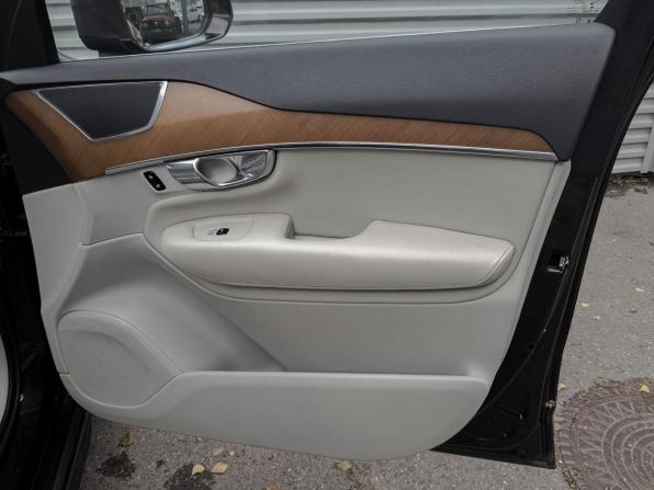 Volvo XC90 II с пробегом 2018 года, цена 3 245 000 рублей, 200505 км, внедорожник, Автокод Объявления