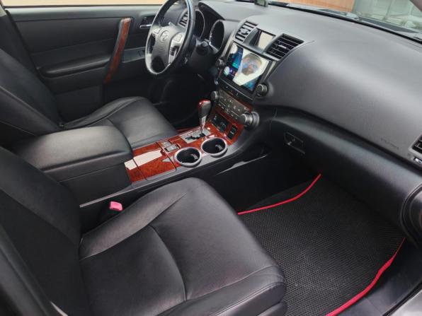 Toyota Highlander II (XU40) Рестайлинг с пробегом 2010 года, цена 1 890 000 рублей, 224194 км, внедорожник, Автокод Объявления