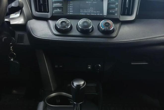 Toyota RAV4 IV (XA40) с пробегом 2015 года, цена 2 570 000 рублей, 106300 км, внедорожник, Автокод Объявления