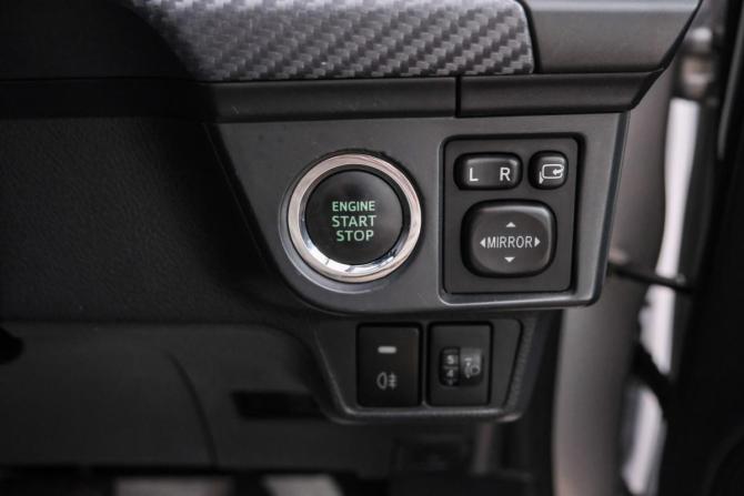 Toyota Corolla X (E140 E150) Рестайлинг с пробегом 2012 года, цена 899 000 рублей, 201000 км, универсал, Автокод Объявления