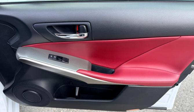 Lexus IS III с пробегом 2014 года, цена 2 486 000 рублей, 243257 км, седан, Автокод Объявления